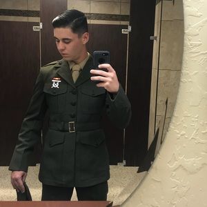 Meet your Posher, Seth